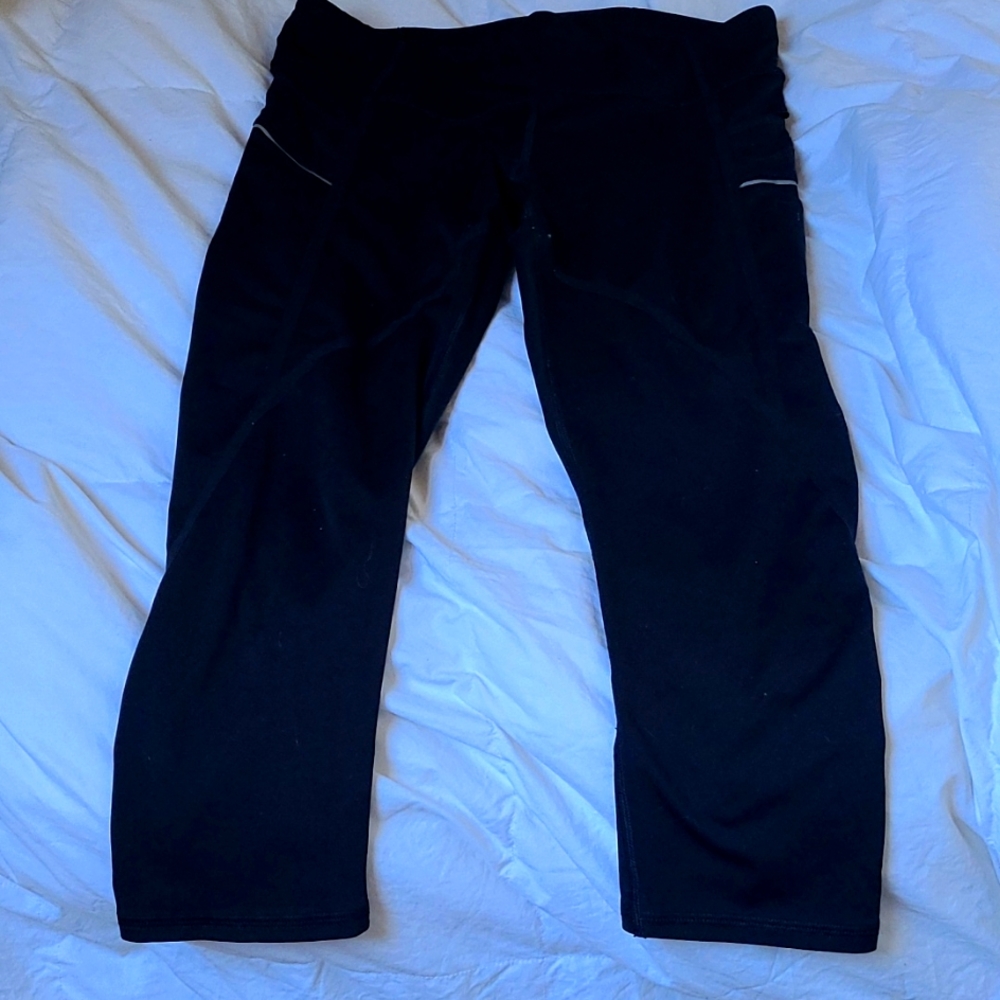 Athleta black crop legginging